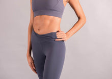 Cargar imagen en el visor de la galería, Smooth Sport Leggings - Kila Activewear