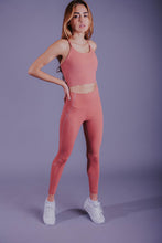 Cargar imagen en el visor de la galería, High-waist Peach Red Leggings