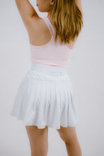 Cargar imagen en el visor de la galería, White Royal Tennis Skirt
