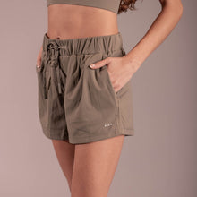 Cargar imagen en el visor de la galería, Running Shorts
